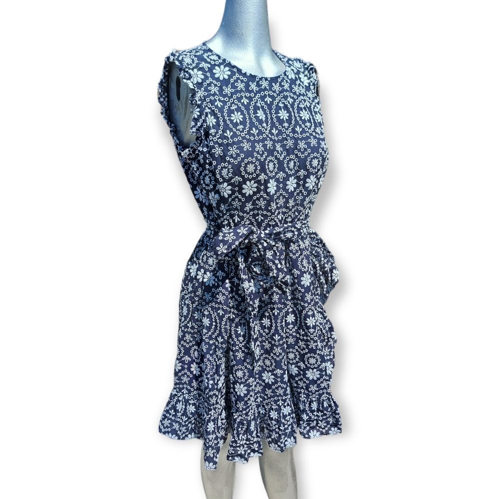 Navy Floral Tie-Waist Sleeveless Dress
